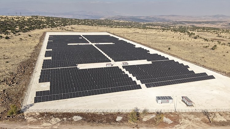 Kahramanmaraş'ta belediye güneşten kendi elektriğini üretiyor