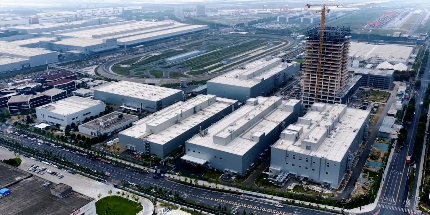 Volkswagen elektrikli araçlarını tamamen Çin'de üretebilecek