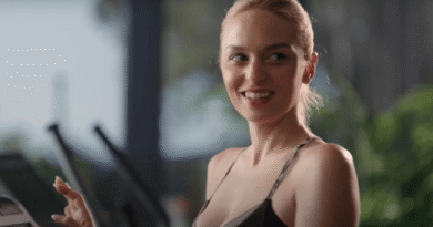 “Gelin Takımı 2” Yerli Gişede Zirveye Yerleşti! - Haberler