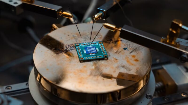 Dünyanın En Yüksek Çipi, Moore Yasası'nı Üçüncü Boyuta Taşımak Üzere