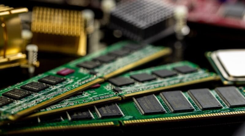 Samsung, Bellek Kıtlığı Nedeniyle RAM Fiyatlarını Yüzde 60 Artırdı