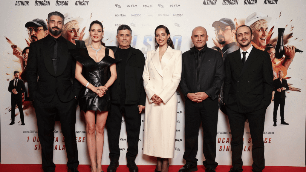 Aksiyon ve Kahkaha Dolu Gece: "D.I.S.C.O." Gala Gecesi Büyüledi!