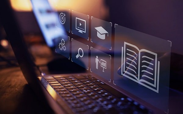 Dijital Teknolojilerin Eğitim ve İstihdamda Kullanımı