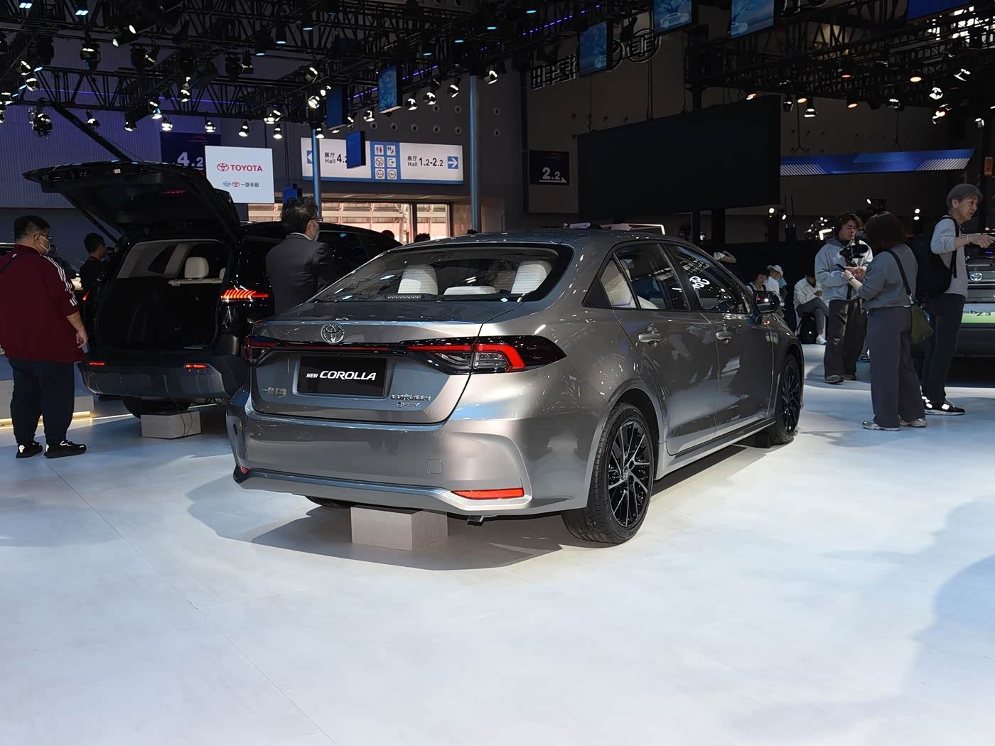 Yeni Toyota Corolla'dan taze fotoğraflar geldi