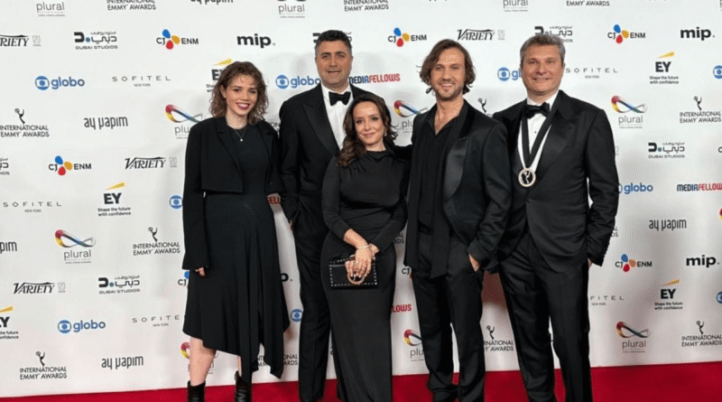 "Deha", Uluslararası Emmy Ödülleri'nde Telenovela Ödülü'nü Kazandı - Haberler