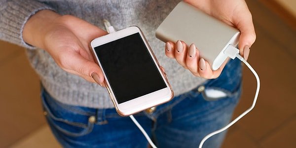 Taşınabilir şarj cihazları önemli bir yardımcıdır, ancak her elektronik cihaz için uygun değildir.