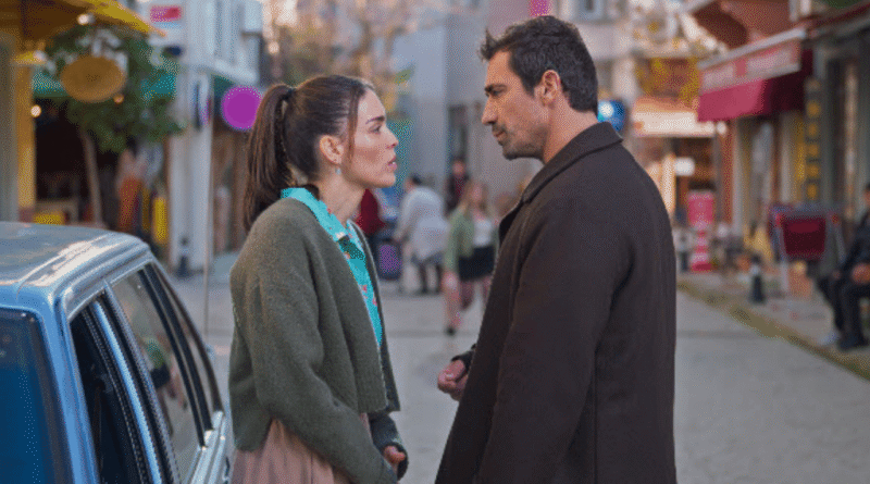 Yavuz Turgul'un Eserlerinden "Ayrılık da Sevdaya Dahil" 15 Ocak'ta Netflix'te! - Haberler