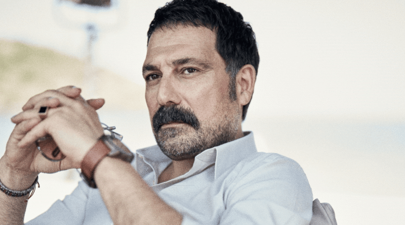 Bülent İnal, "Kıskanmak" Dizisinde Sürpriz Bir Rol Üstlenecek - Haberler