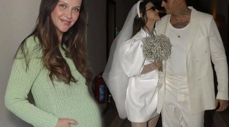 İrem Helvacıoğlu Anne Oldu