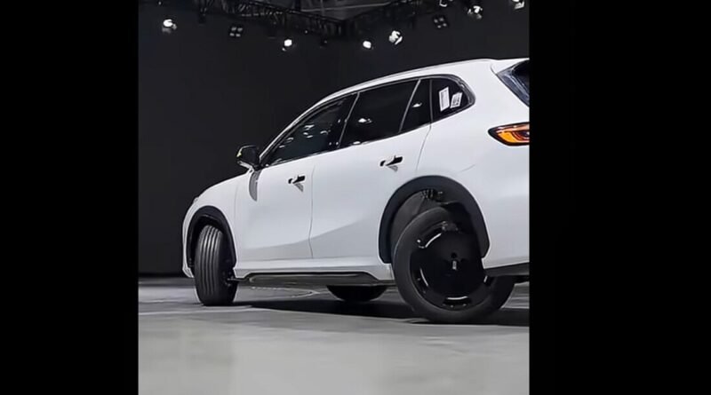 Geely, 90 Derece Dönebilme Özellikli Tekerlek Teknolojisini Tanıttı