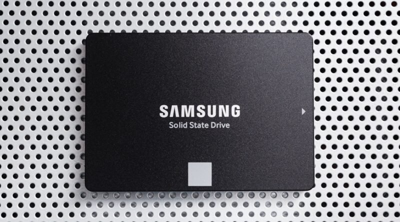 Samsung'un SATA SSD Pazarından Çekileceği İddia Edildi