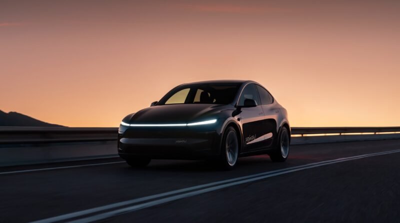 Tesla, Robotaksileri için Tam Otonom Testlere Girdi