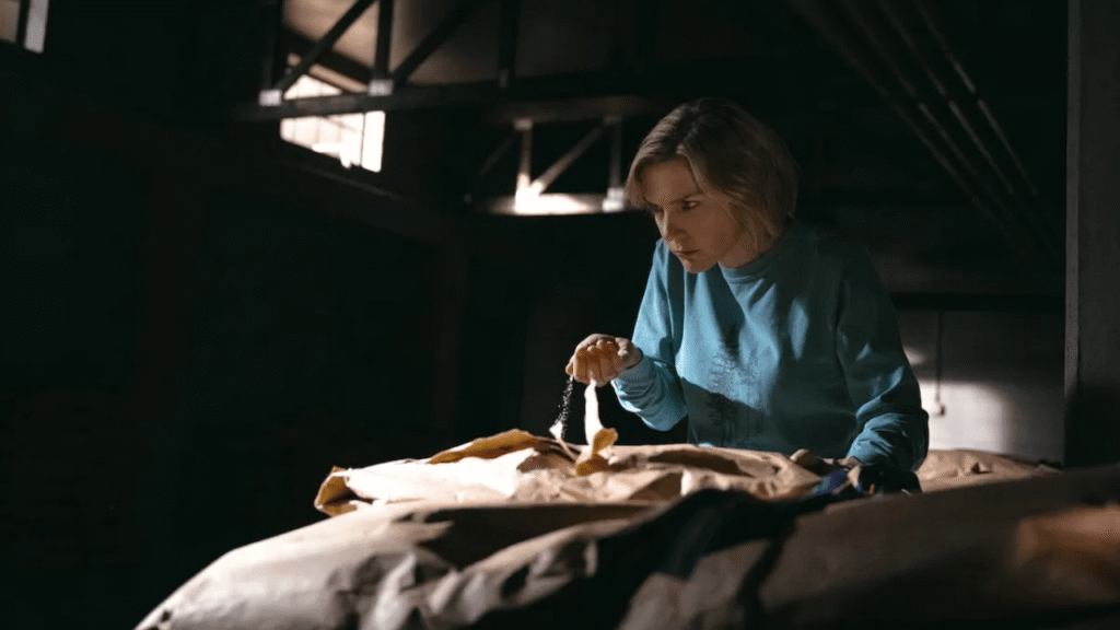 "Pluribus" 2. Sezonun Bekleyişi Uzun Sürecek - Haberler