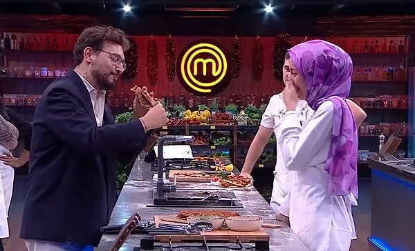 Her MasterChef klasiği olan lahmacunun tarifini de edinebilirsiniz.