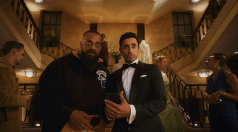 Riz Ahmed'in Komedisi 'Bait'ten İlk Klip Yayınlandı: James Bond Seçmelerini Konu Alıyor