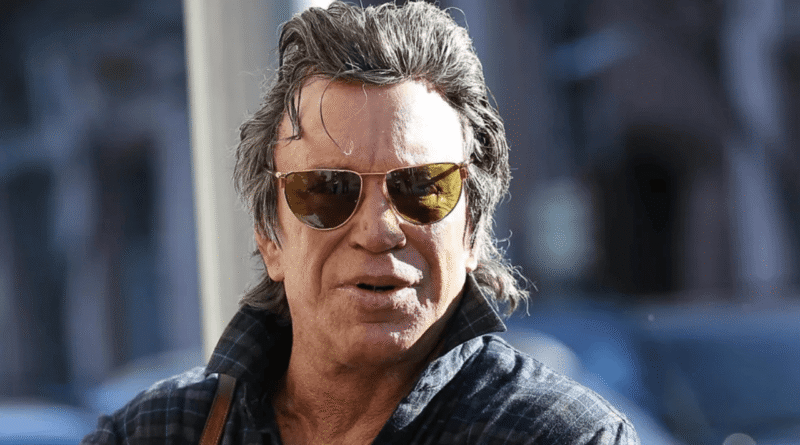 Mickey Rourke, Tahliye Olmamak İçin Yardım Topluyor - Haberler