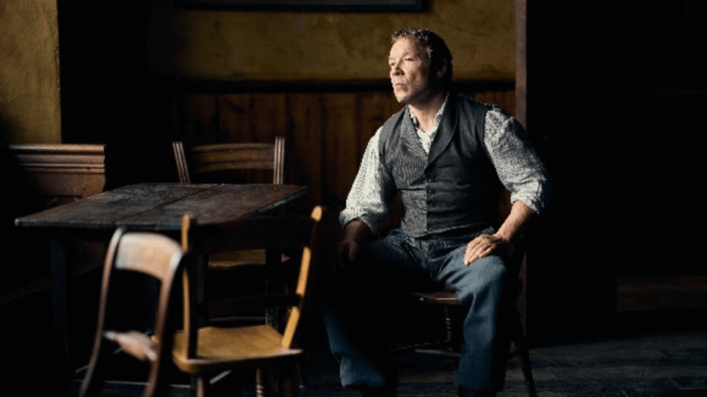 Sarsıcı, Yoğun ve Gizemli: "A Thousand Blows" İkinci Sezonuyla Disney+’ta!