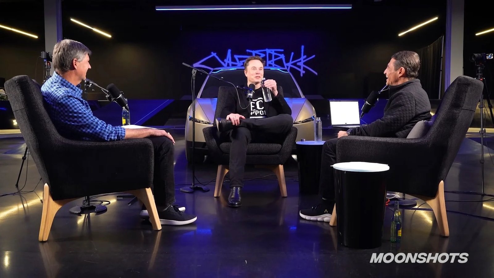 Elon Musk: “İnsanlar ölmeye programlı, uzun yaşam çözülebilir”