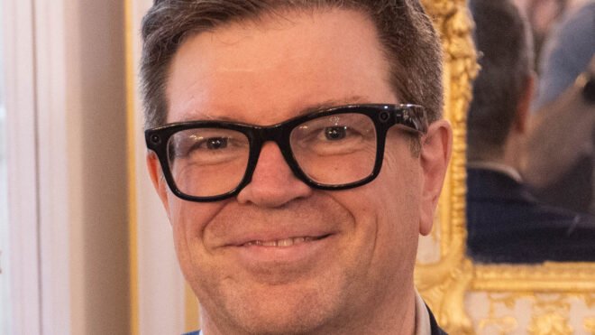 Meta'nın Yapay Zeka Baş Bilimcisi, 12 Yıl Sonunda Şirketteki Görevine Veda Ediyor