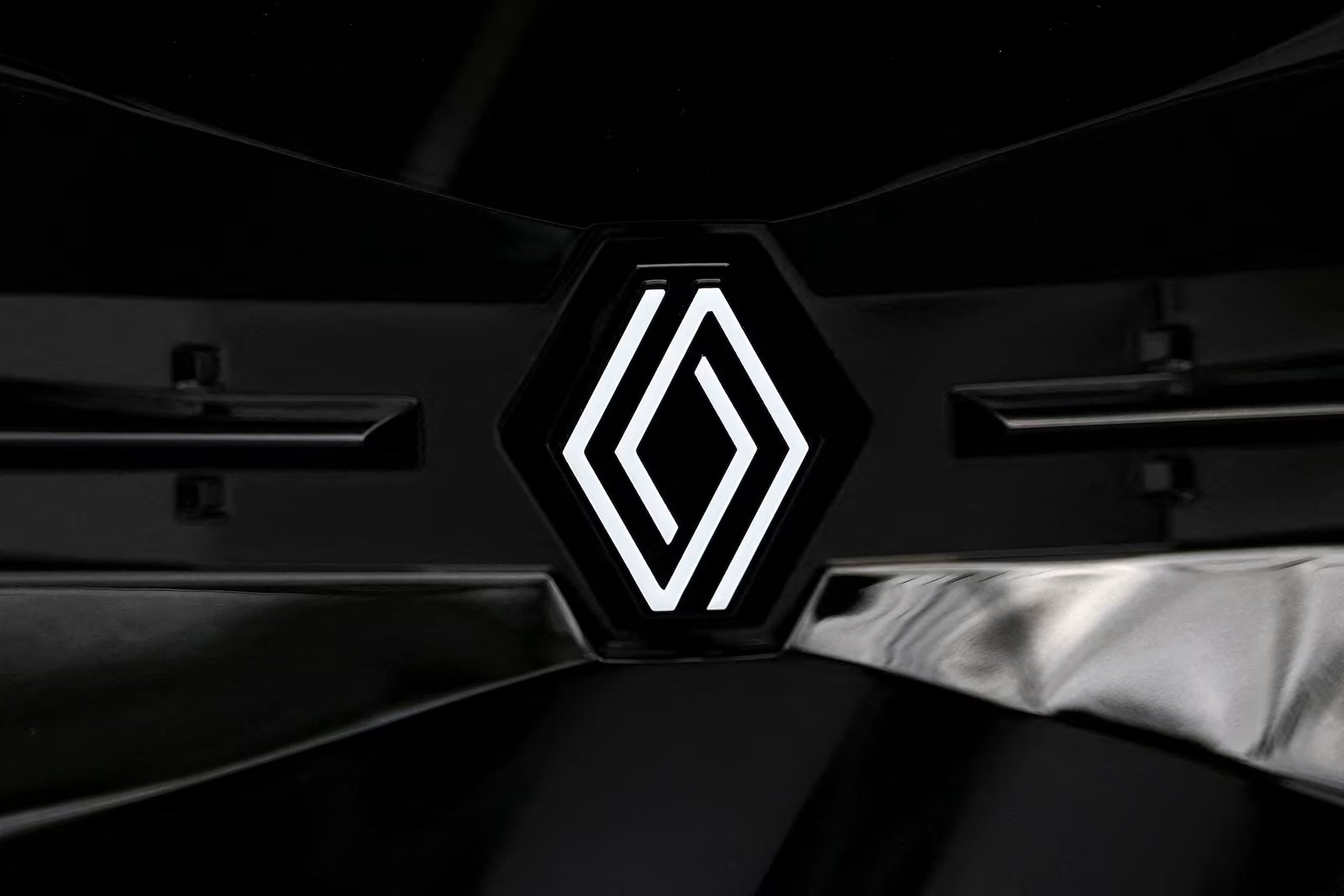 Otomotiv devi Renault, Fransız ordusu için dron geliştirecek