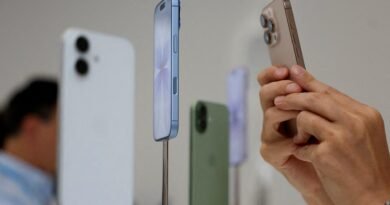 Apple, 2025'te Akıllı Telefon Pazarının Zirvesine Yerleşti