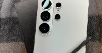 Galaxy S26 Ultra, S Pen ile Görüntülendi: İşte Tasarımı!