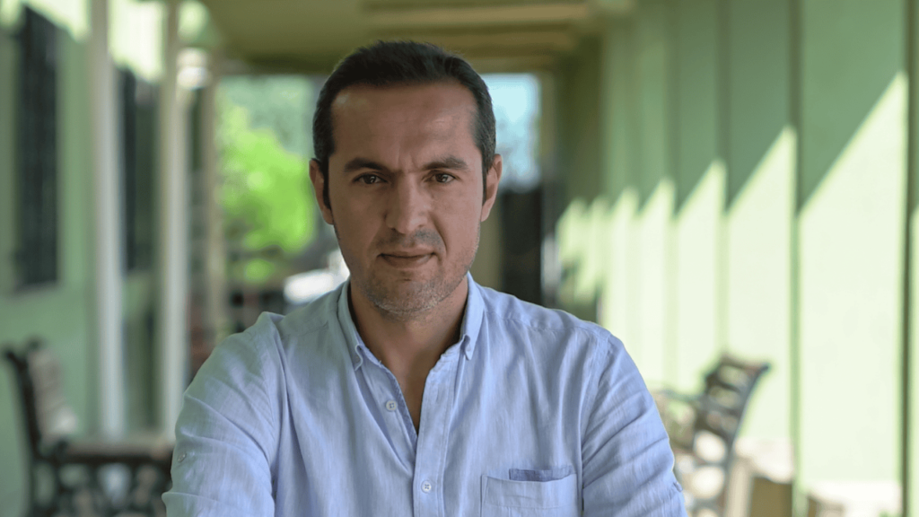 Ensar Altay: "Sinemada Görünmeyenin İzleyiciye Sızmasını Hayranlıkla İzliyorum"