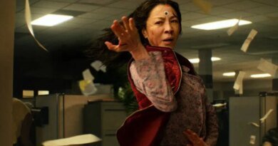 Michelle Yeoh, Hollywood’un Şöhretler Kaldırımı'nda Onurla Yerini Alıyor - Haberler
