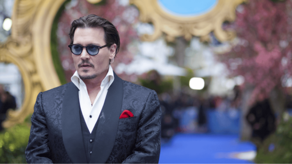Johnny Depp, "A Christmas Carol" Uyarlamasında Ebenezer Scrooge Rolünde Tanınamayacak Derecede Değişti - Haberler