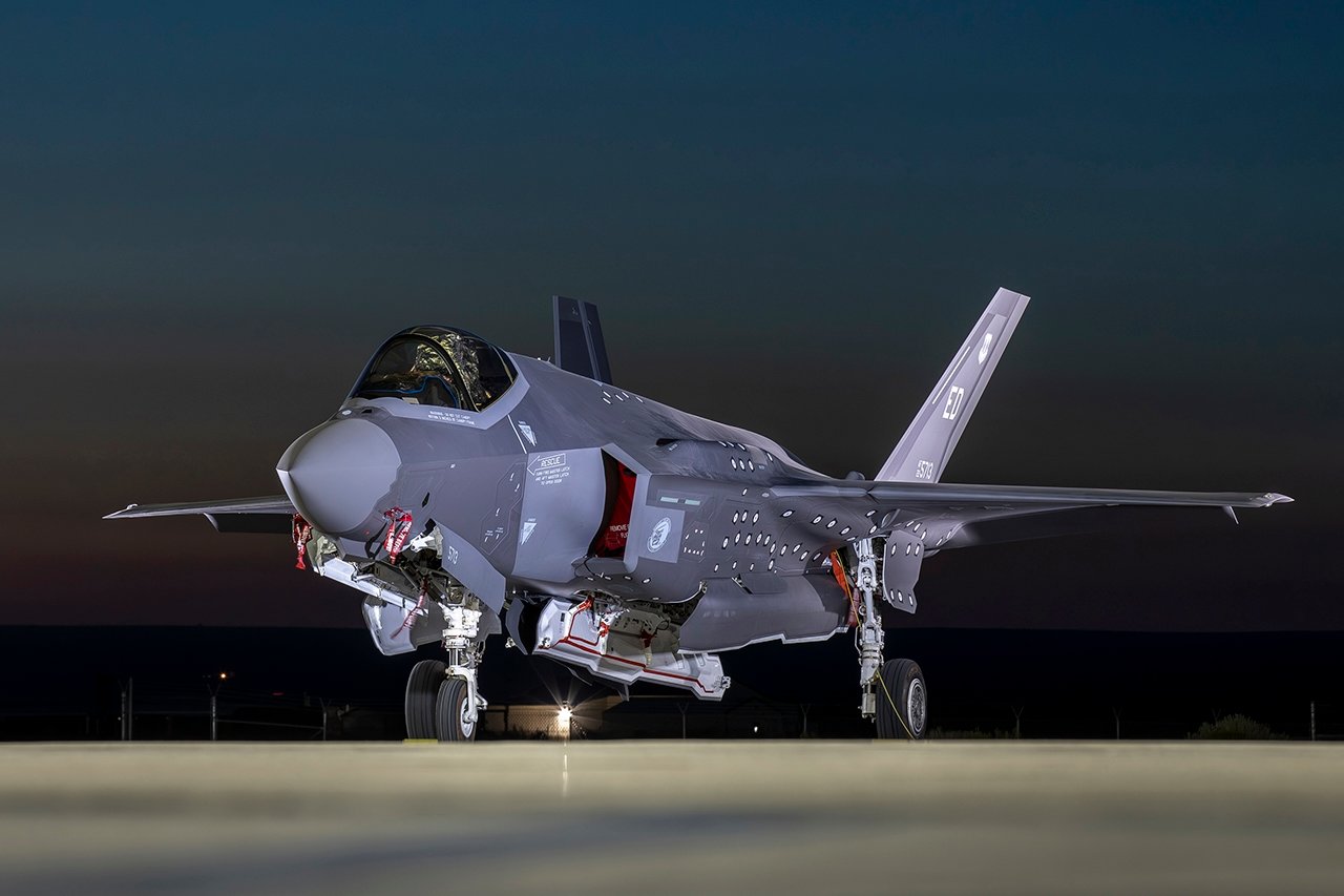 Hollanda’dan çarpıcı çıkış: F-35 yazılımı iPhone gibi kırılabilir