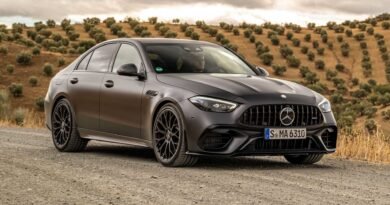 Mercedes-AMG C63 Benzinli Dönüş Yapıyor: Altı Silindirli Motor
