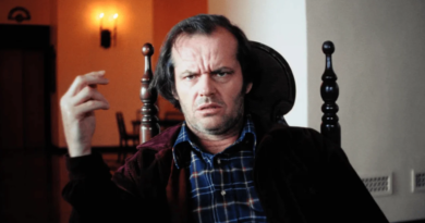 Tamamen Farklı Yönde Giden Uyarlama Filmler