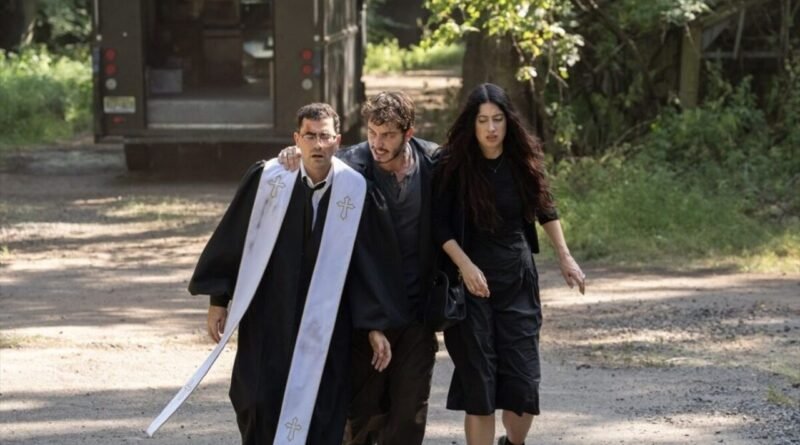 Boran Kuzum'un Başrolde Yer Aldığı Hollywood Yapımı "Big Mistakes"ten İlk Fragman Yayınlandı - Haberler