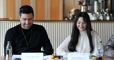 Ekranların Yeni Fenomeni Olmaya Hazır: "Çirkin" Dizisi Oyuncuları Okuma Provasında Bir Araya Geldi