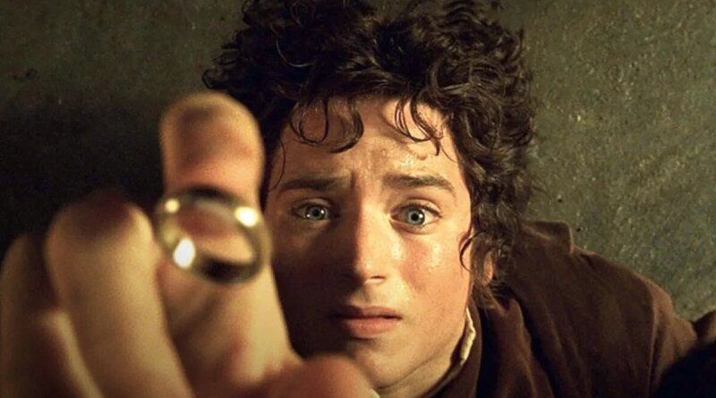 Yüzüklerin Efendisi yıldızı Elijah Wood, Frodo'yu canlandırmaya devam etmek istiyor