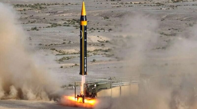 İsrail'in Savunma Kalkanını Aşan İran Yapımı Hayber Füzesi