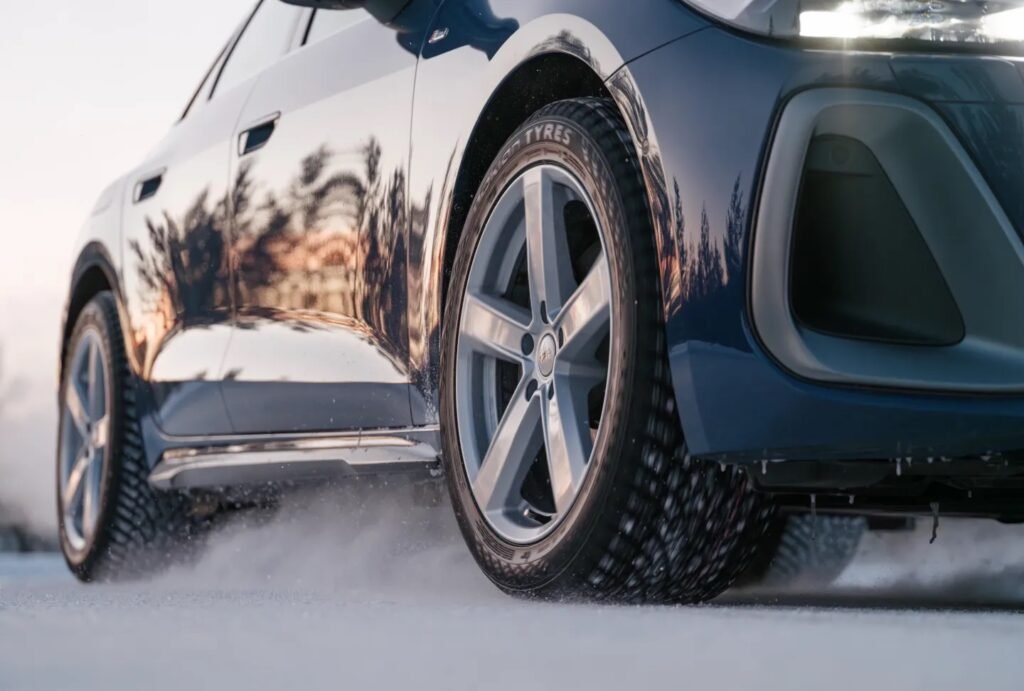 Dünyanın İlk Sıcaklığa Göre Otomatik Ayarlanan Çivili Lastiği