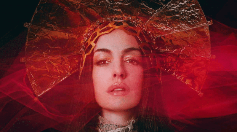 Anne Hathaway'in Pop İkonuna Dönüşümünü Gösteren A24 Filmi "Mother Mary"den Yeni Fragman Yayınlandı - Haberler