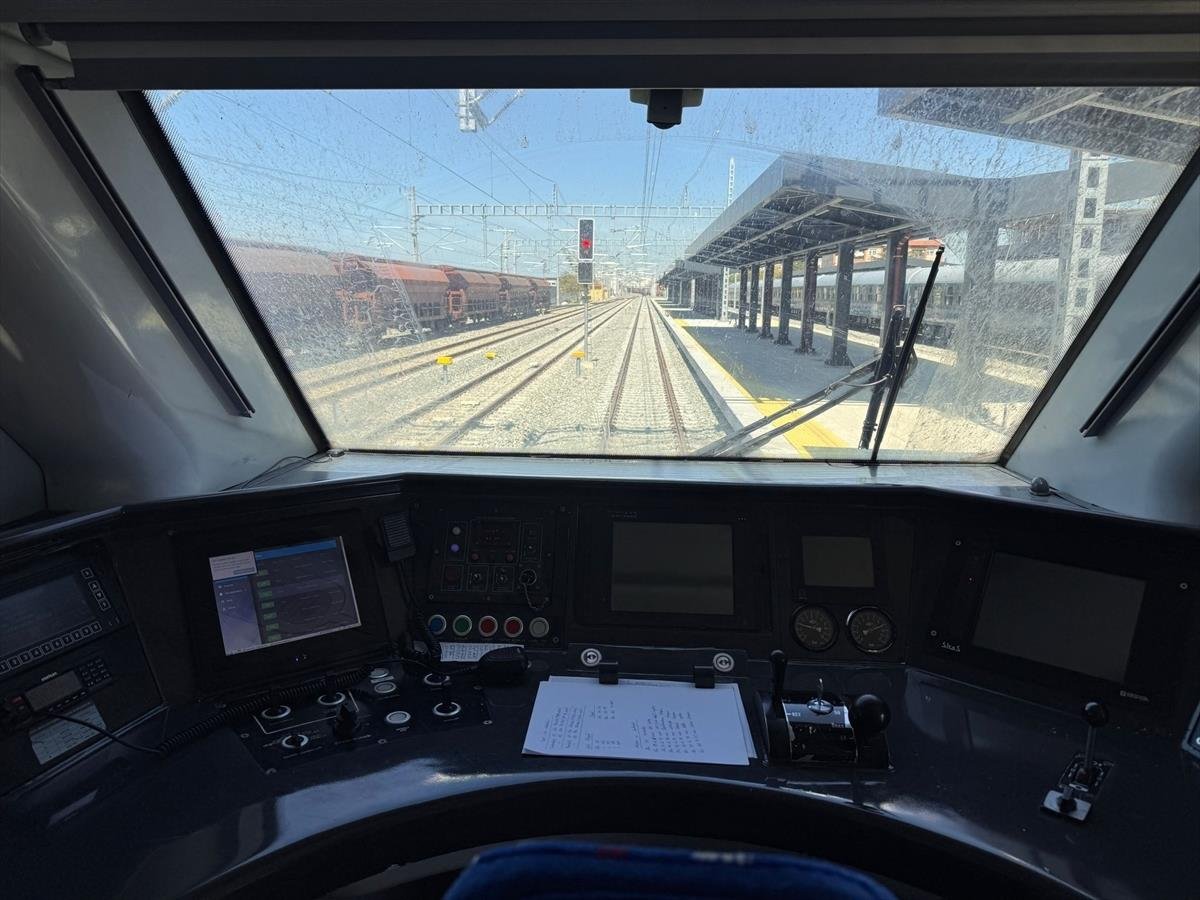 İstanbul-Edirne arası hızlı trende test sürüşleri başladı