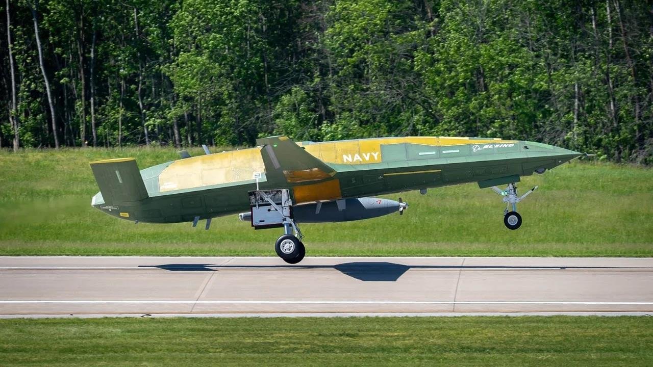 ABD Donanmasının yakıt ikmal dronu MQ-25A ilk uçuşunu yaptı