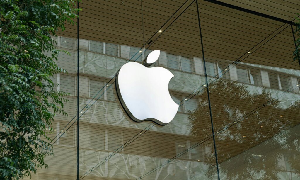 Apple 50 Yaşında: 1996'daki Pippin Fiyaskosu, 2026 için Apple’ın Cesur Oyun Hamlesine Hazırım!