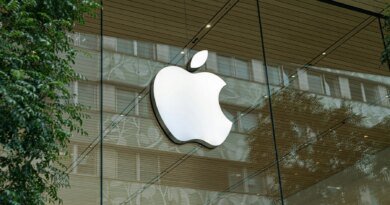 Apple 50 Yaşında: 1996'daki Pippin Fiyaskosu, 2026 için Apple’ın Cesur Oyun Hamlesine Hazırım!