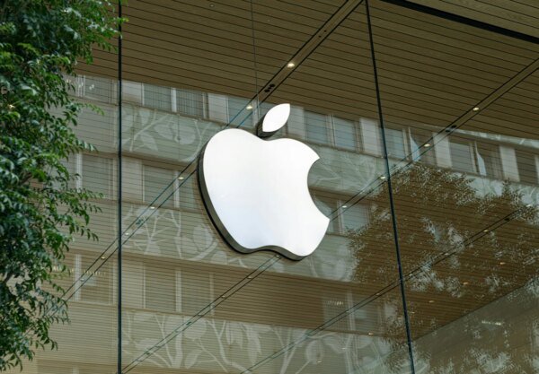 Apple 50 Yaşında: 1996'daki Pippin Fiyaskosu, 2026 için Apple’ın Cesur Oyun Hamlesine Hazırım!