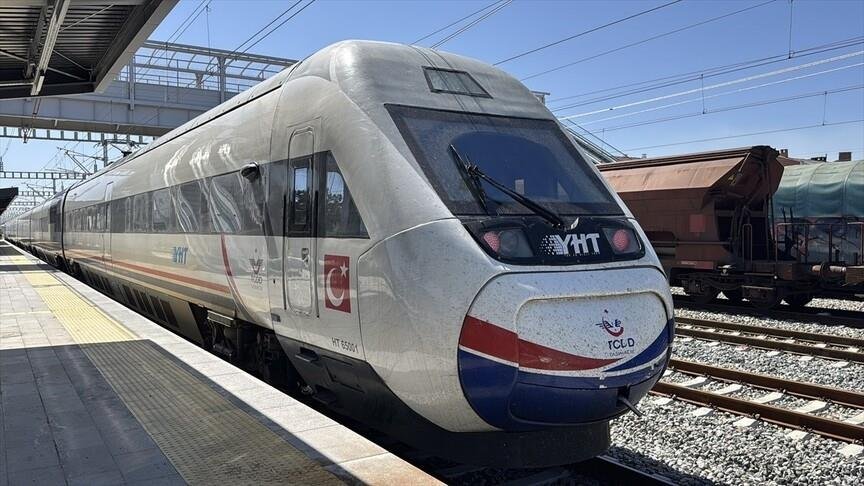 İstanbul-Edirne arası hızlı trende test sürüşleri başladı