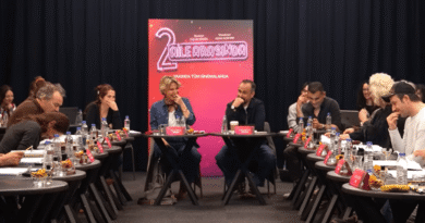 Kahkaha Fırtınasına Hazır Olun: "Aile Arasında" Ekibi, Devam Filminin İlk Okuma Provasında Bir Araya Geldi! - Haberler