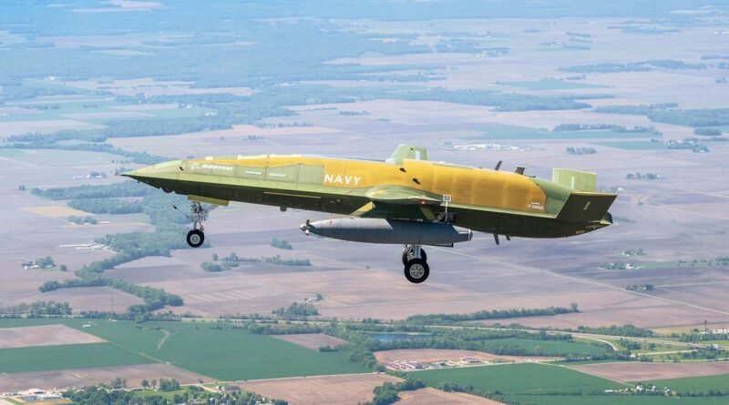 ABD Donanması'nın MQ-25A Yakıt İkmal Dronu İlk Uçuşunu Gerçekleştirdi
