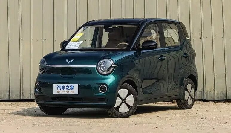 Çin'in 6200 Dolarlık Küçük Elektrikli Aracı Yenilendi