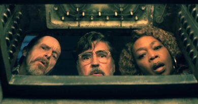 Stranger Things Yaratıcılarından Yeni Bir Bilimkurgu Efsanesi: Netflix’in "The Boroughs" Dizisinden İlk Fragman Yayınlandı! - Haberler