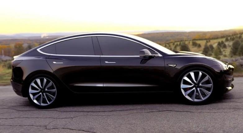 610 bin km'de Tesla Model 3: Batarya sağlığı herkesi şok etti