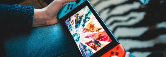 Fortnite, Dünya Çapında App Store'da Geri Döndü: Epic ve Apple'ın Mücadelesi Nihayet Son Aşamada!